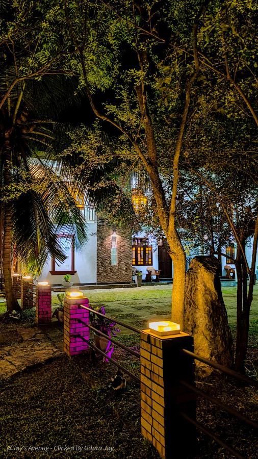 Jay'S Avenue Hotel Udawalawe Exterior foto